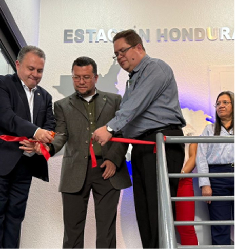 Inauguración de oficinas remodeladas en estación Honduras.