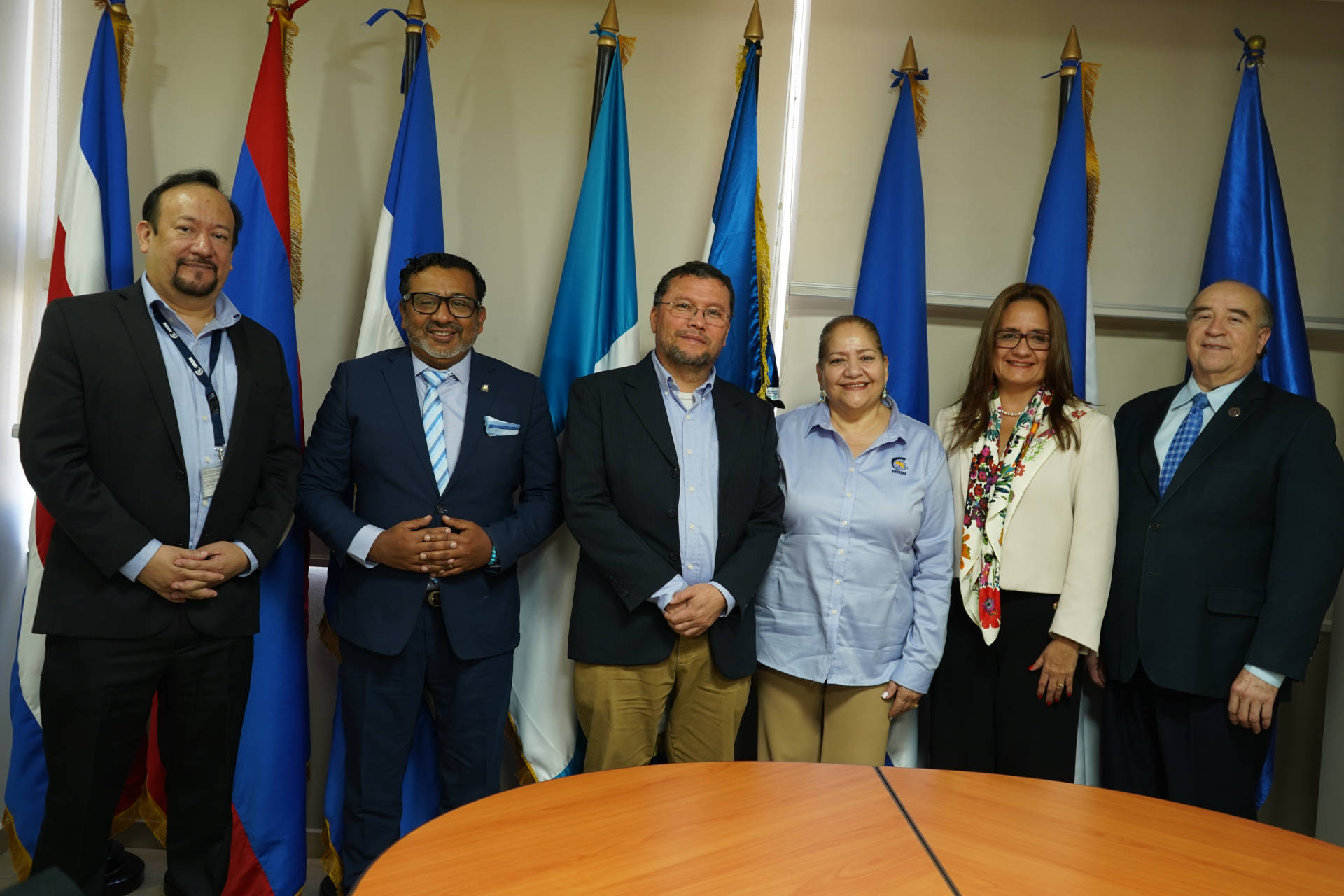 AUTORIDADES DE LA SECRETARÍA GENERAL DEL SICA VISITAN COCESNA EN SU 66 ANIVERSARIO